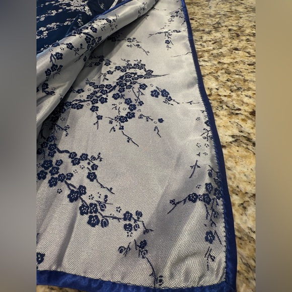 Jin Lin Asian influenced blue & white embroidered maxi dress SZ LG - Picture 5 of 12